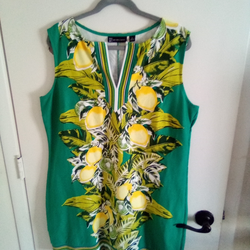 Dress - Picture 4 of 4